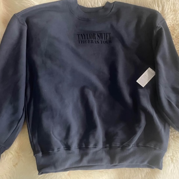 Taylor Swift Eras Tour bluecrew - Picture 4 of 4